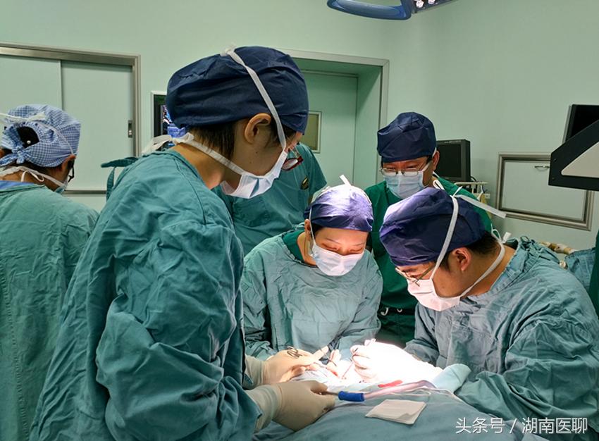 脑膜穿孔引起流鼻涕吗,男子一直流鼻涕结果发现是脑脊液