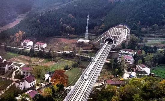 西成高铁12月27日运行时刻表,西成高铁12月3日开通时间