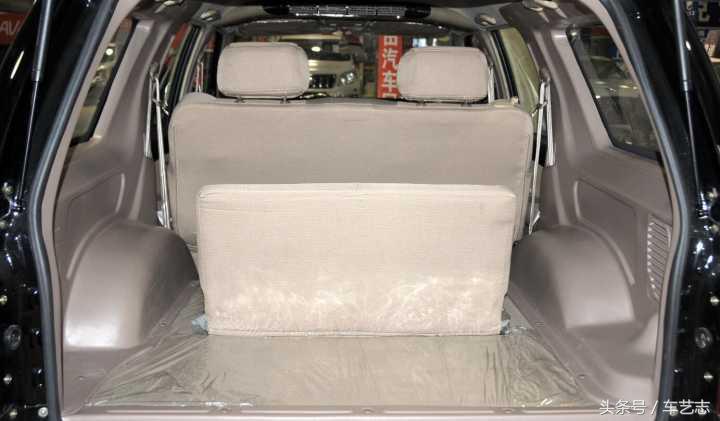 什么国产suv能在车里面睡觉 (领克03后排座椅放倒可以睡人吗)
