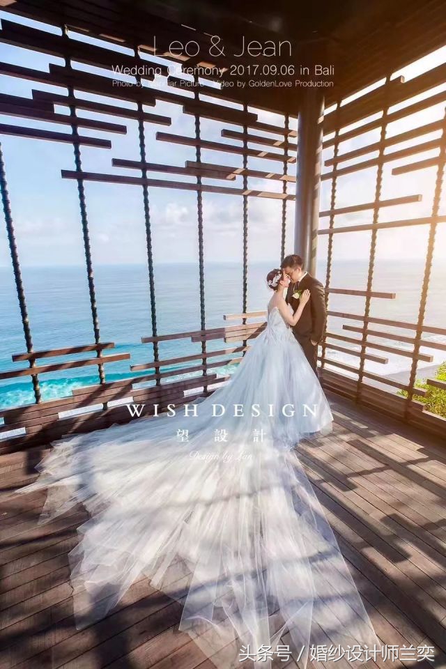 蓝色礼服婚纱风格,婚礼布置蓝绿适合哪种婚纱