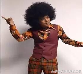 罗志祥朱碧石跳舞,罗志祥天台演朱碧石视频