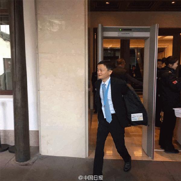 马云爸爸穿什么颜色衣服好看,马云爸爸店铺衣服