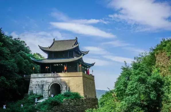 成都西成高铁旅游攻略,西成高铁和川青铁路