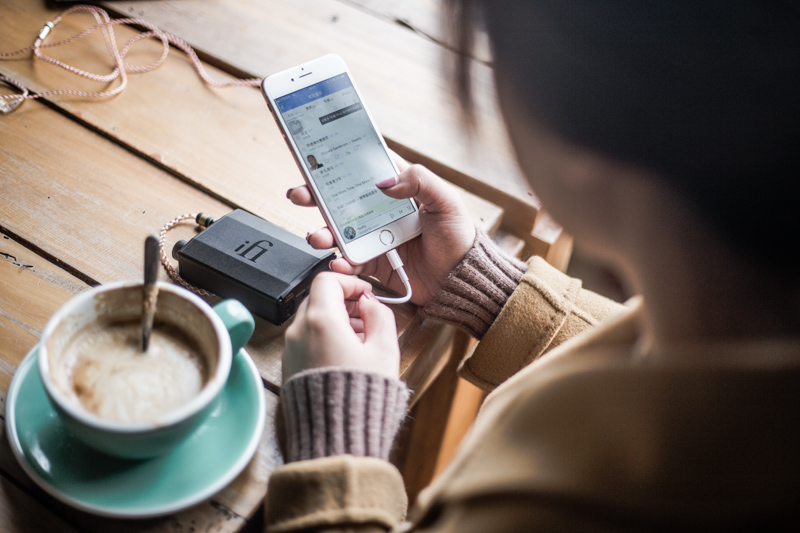 体验英伦之声，iFinanoiDSDBL解码耳放一体机评测