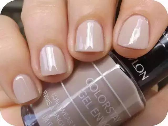 秋冬好看的指甲色,秋冬最适合的指甲油颜色多色搭配