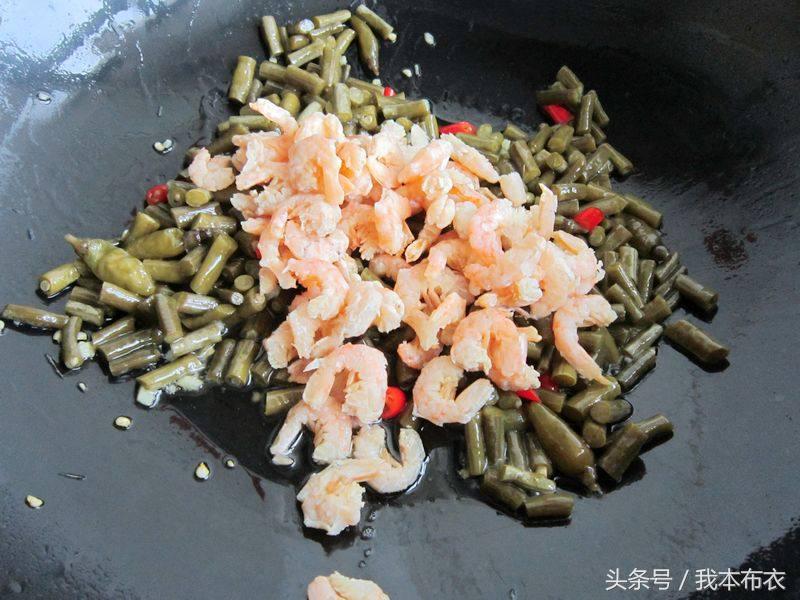 酸豆角炒虾酱,酸豆角炒虾米最正宗的做法