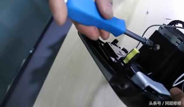 汽车怎么自己装ipad,旧的ipad如何改车载