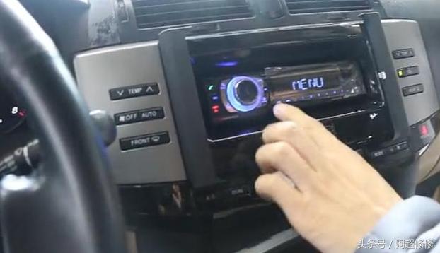 汽车怎么自己装ipad,旧的ipad如何改车载