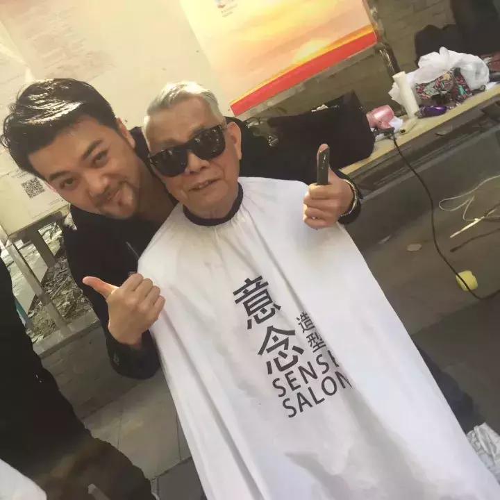 这个借李宇春、张靓颖出名的成都发型师说：美发不是暴利行业