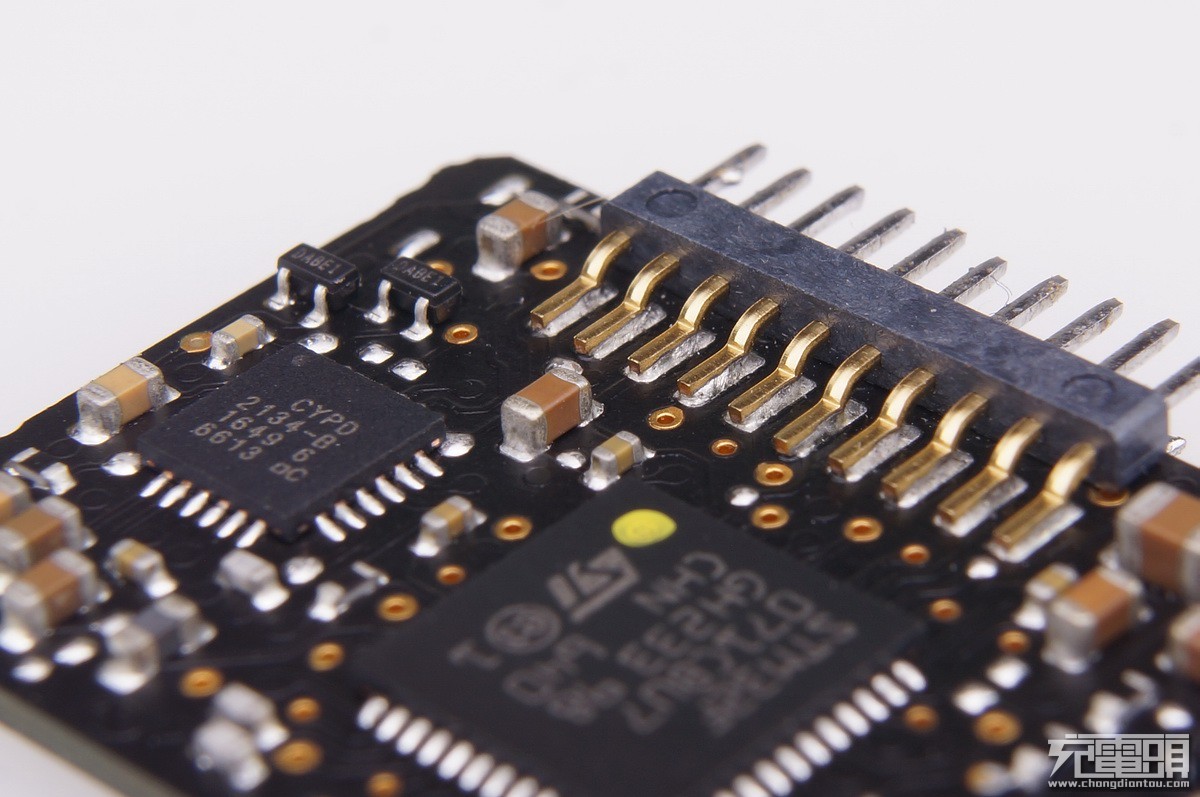 有没有仿的很真的苹果充电器,贫穷限制了我的想象力动画