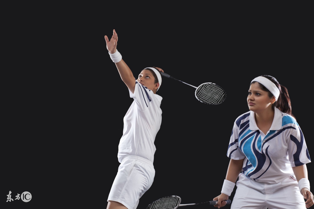 打完羽毛球手腕肿了,打完羽毛球后手腕疼怎么回事