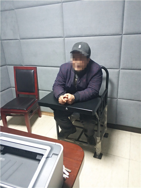 无证驾驶三轮车逃逸致人死亡,无证驾驶撞人逃逸刑拘还是判刑