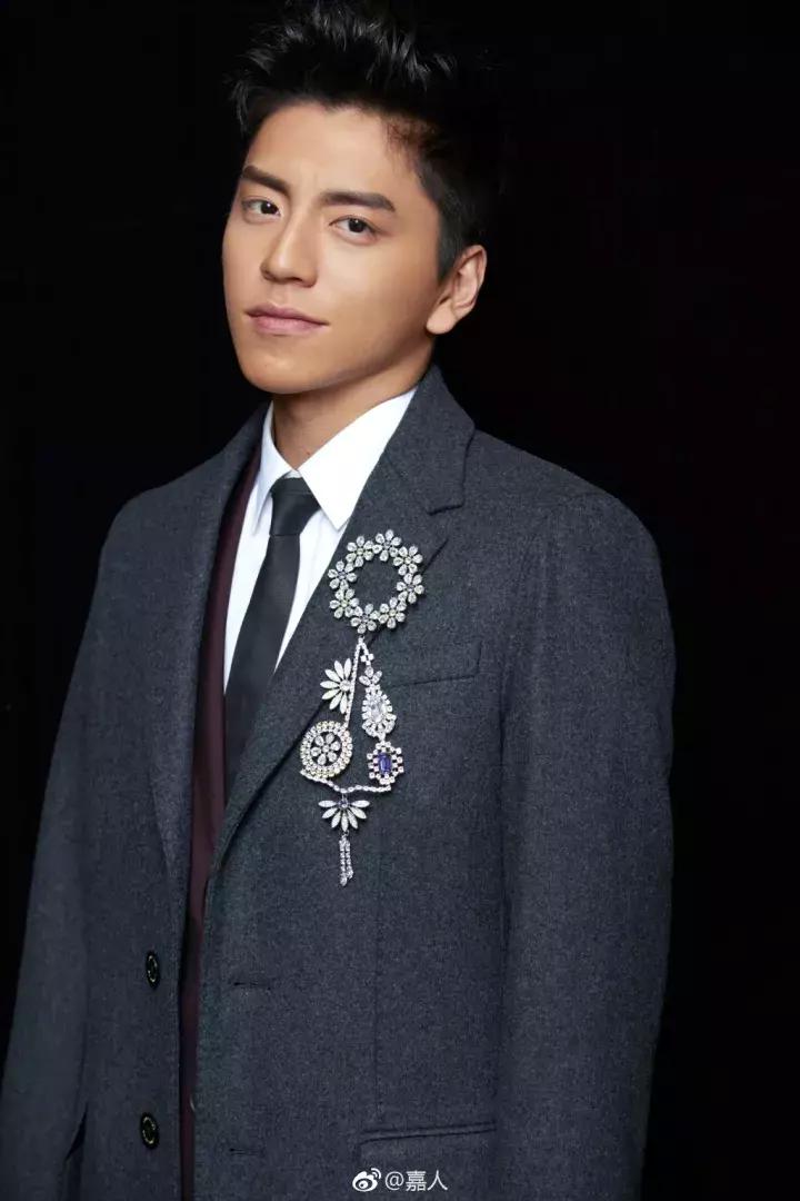 星光大赏杨幂刘亦菲唐嫣,杨幂刘亦菲同框图片