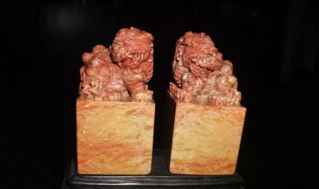 比钻石还贵的石头一克可以卖2亿,假如石头比钻石要贵