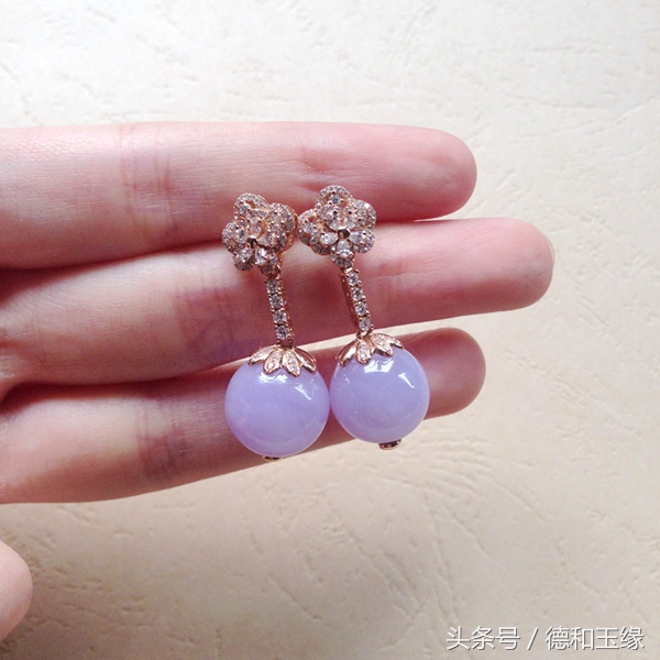 总能在人群中一眼就认出你,总能在人群中一眼认出你