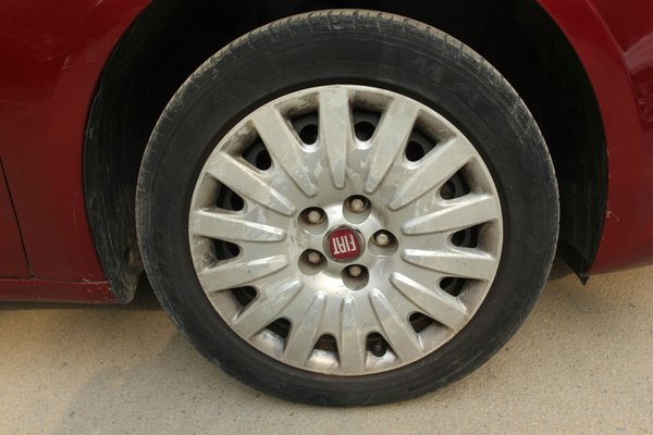 菲亚特菲翔5万左右,菲亚特菲翔双离合怎么省油