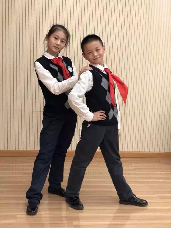 各个学校校服款式,今年学校最流行的校服