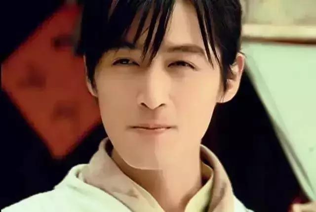 胡歌深夜发圈,胡歌深夜发文感慨万千