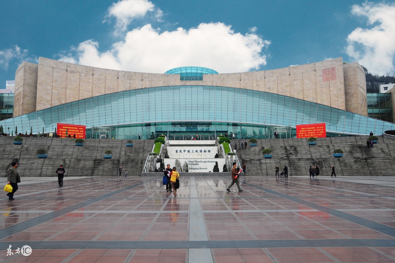 重庆雾都攻略,雾都重庆有多魔幻