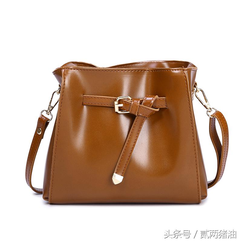 新年除了买新衣服之外，包包也不能缺少！想省钱当然选择逛淘宝啦