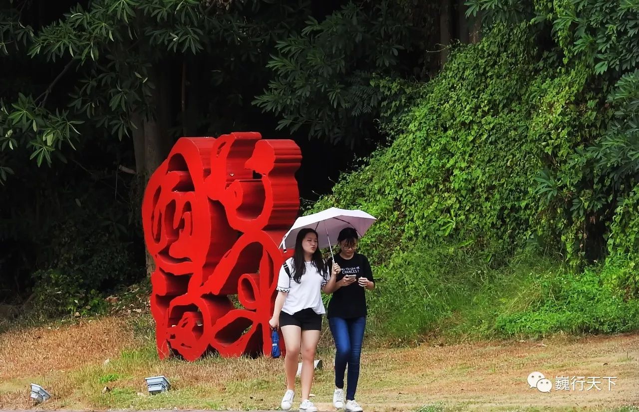 这所大学很特别,来的人都会找到逝去的校园爱情故事