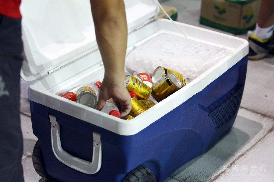 运动型饮料是否有危害,运动饮料到底该不该喝