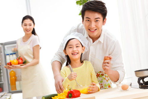 小孩得了胃发炎吃什么好得快,儿童急性肠胃炎胃穿孔的症状