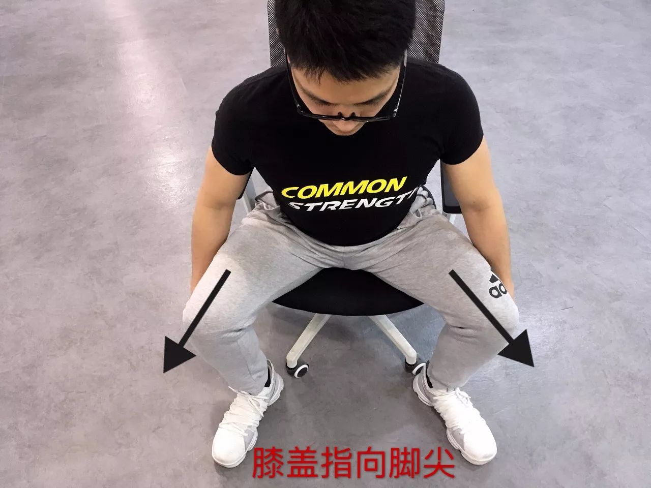 常坐办公室最好的健身方式,适合办公室久坐的健身动作