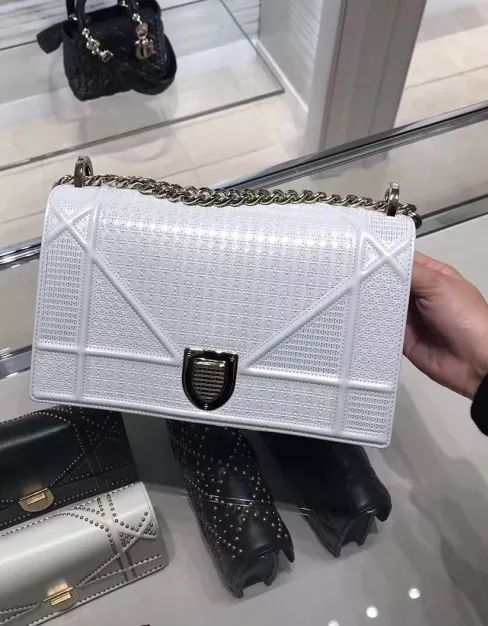 干货｜欧洲最大折扣季开始了，伦敦巴黎米兰VIP折扣现场报道！