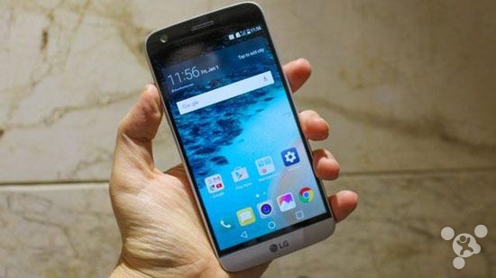 换手机屏幕人工费多少,iphone原装屏幕和国产屏价格差