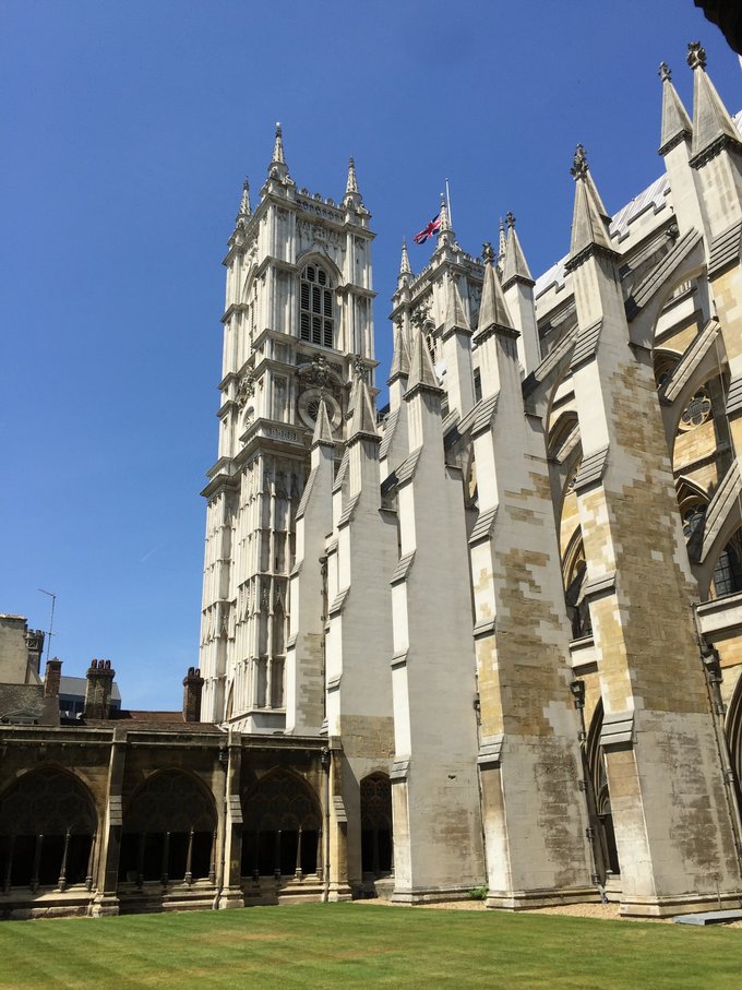 【已完结】英格兰苏格兰18日游记——美景、历史、足球、文化全体验（含挡风玻璃损坏以及车胎被扎处理经过）