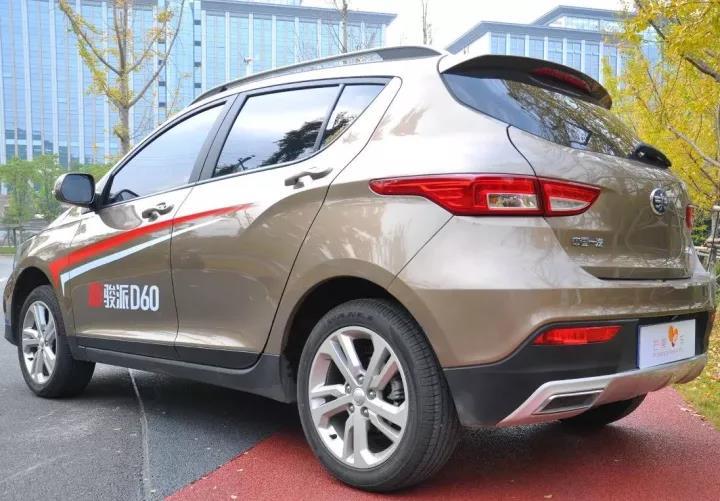 骏派d601.8自动挡怎么样,一汽森雅r7和骏派d60哪个好