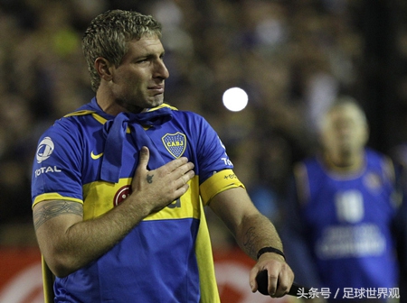 还记得那个点球不进帽子戏法的男人吗?他已经成为激情少帅!