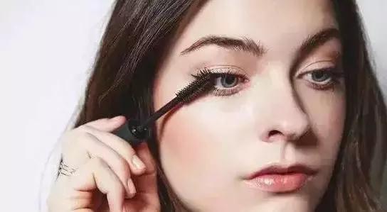 CPB、Dior等贵妇彩妆,真有吃土*党**专用平替款吗?