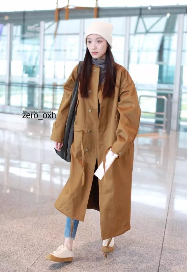 中长外套怎么穿好看又显高级,短外套时髦又显高