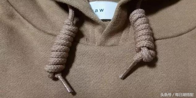 原来卫衣上的两条绳子是这么用的,卫衣里面的两根绳是干嘛用的