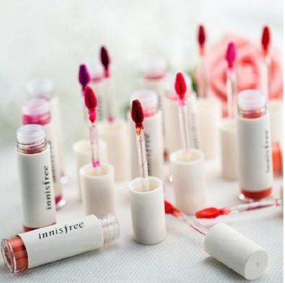 适合唇色深的唇釉推荐,好看显气色的唇釉