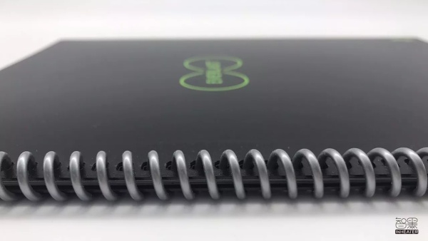 那个火爆外媒的放进微波炉可去字迹的本子，这次可以直接用水擦啦