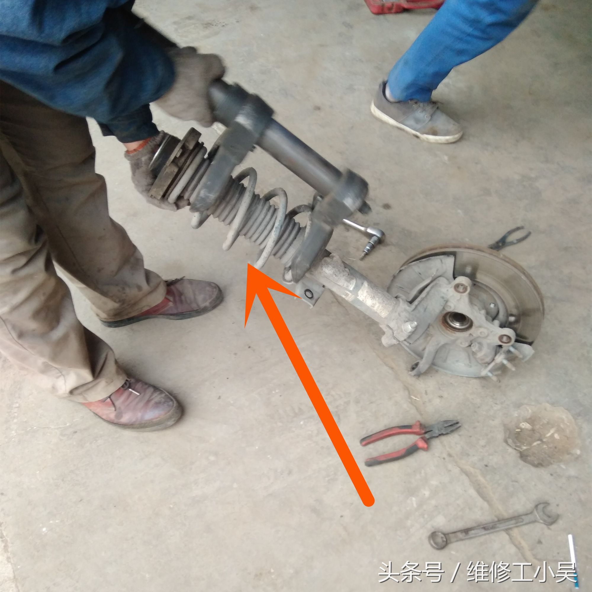 速腾跑到110时速会嗡嗡响声,老速腾转向异响