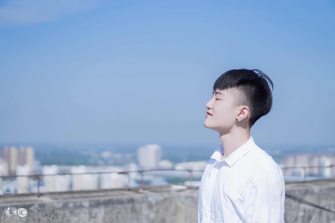 愿你历尽千帆归来还是少年感悟,读愿你慢慢长大有感150字