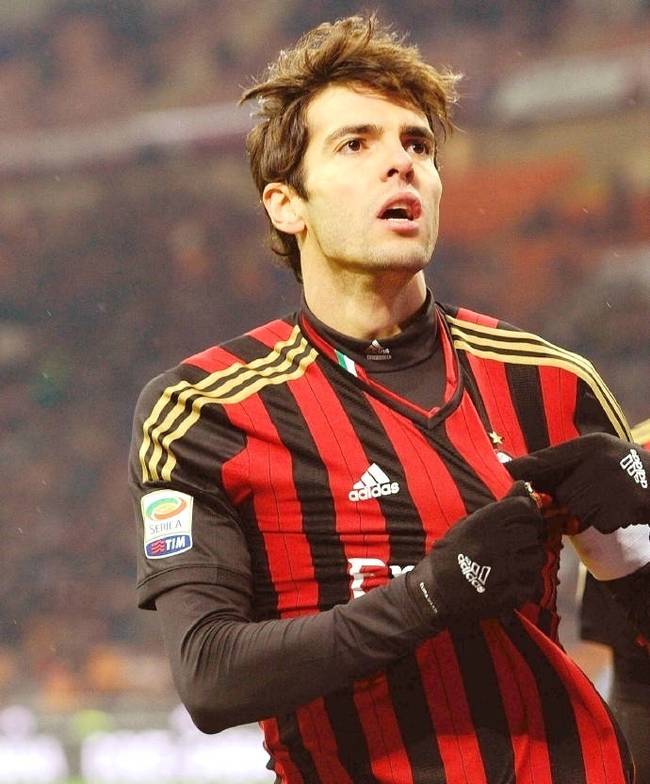 天下足球卡卡退役特辑,天下足球十大催泪解说卡卡退役