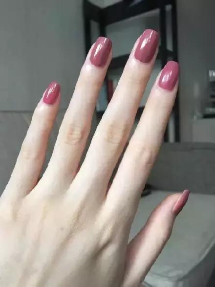 2021最火美甲显白颜色短指甲款式,今年流行的短指甲美甲