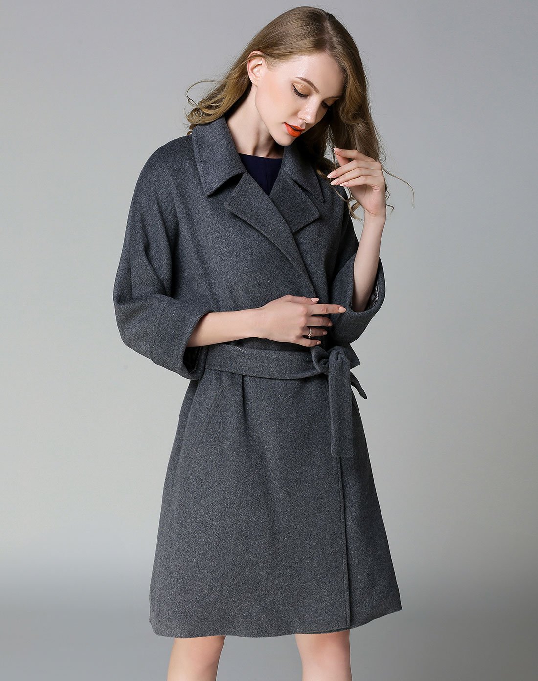 佟丽娅红色深礼服,佟丽娅红色斜肩礼服典雅