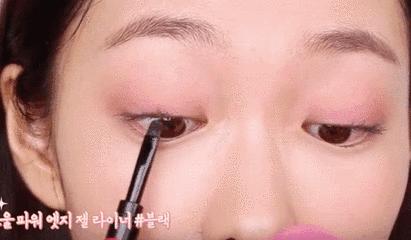 面试化妆技巧视频教程,面试妆容图解日系面试妆容教程