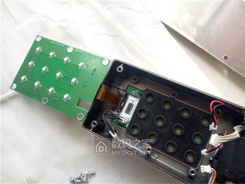 智能门锁拆解步骤,智能门锁拆解图解