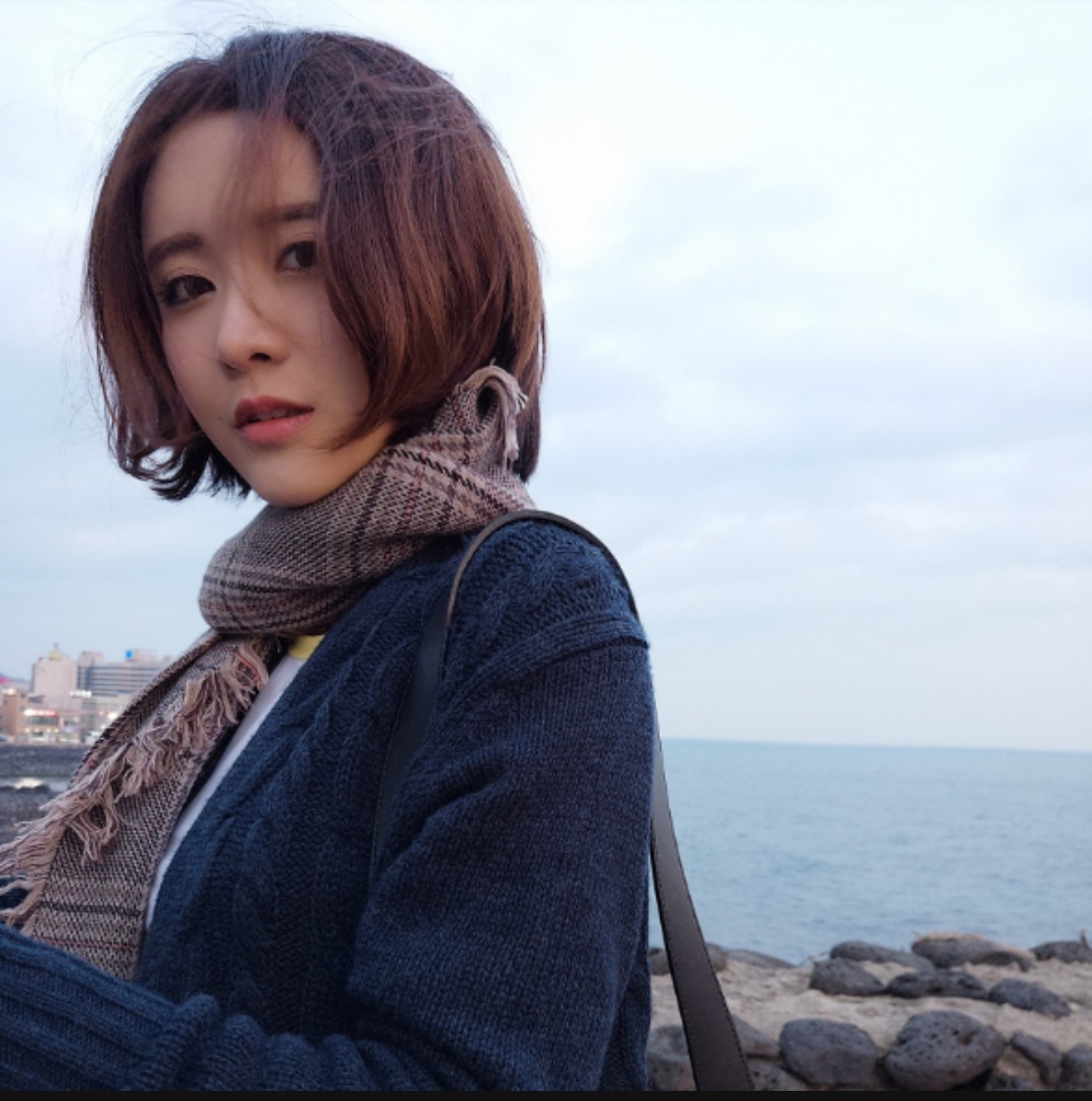 长发短发大美妞“陈一发”你爱哪个？买萌，唱歌，老司机发麻麻！