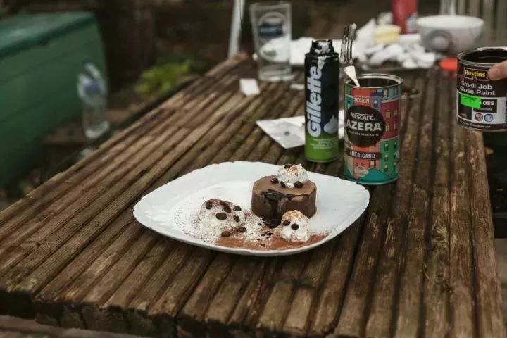 把自家破后院谎称为高级餐厅，7个月做到伦敦餐厅NO.1