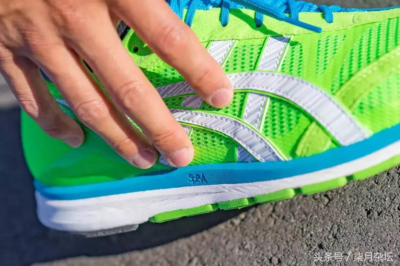 不弹的跑鞋,跑鞋中底为什么弹