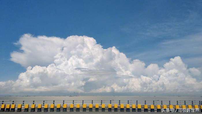 国产全面屏性价比太高，国际大厂又奔溃，HTCU11再度清仓甩卖