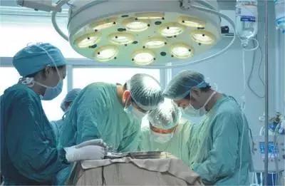 肝癌肿瘤精准治疗,肿瘤科医生诊疗